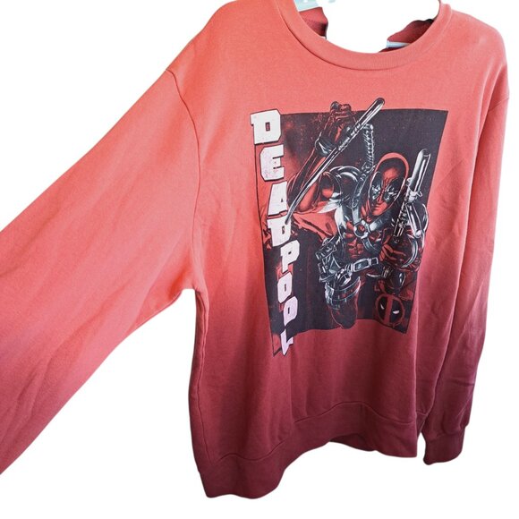 Disney Marvel Superhero Deadpool Crewneck Red Ombre Long Sleeve Sweatshirt XL - Picture 3 of 10